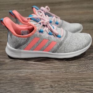 Adidas Cloudfoam tennis shoes